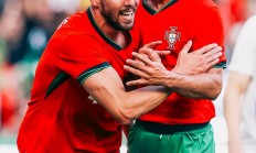 开云体育下载-包含里昂晋级欧洲联赛，士气如虹的词条