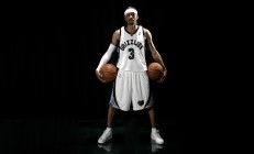 开云足球直播-从新疆铁血防守到恩比德时代，团队锁链与个人王座的篮球哲学