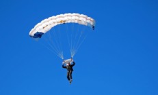 开云体育直播-舞台越大越强，阿圭罗在奥地利对阵马德里竞技的传奇之战