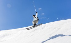 开云体育直播-从深渊到巅峰，霍勒迪的救赎之夜与勇士的完美风暴