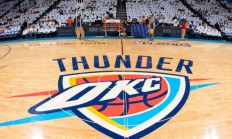 开云体育-关于雷霆横扫上海队，福克斯刷新纪录的信息