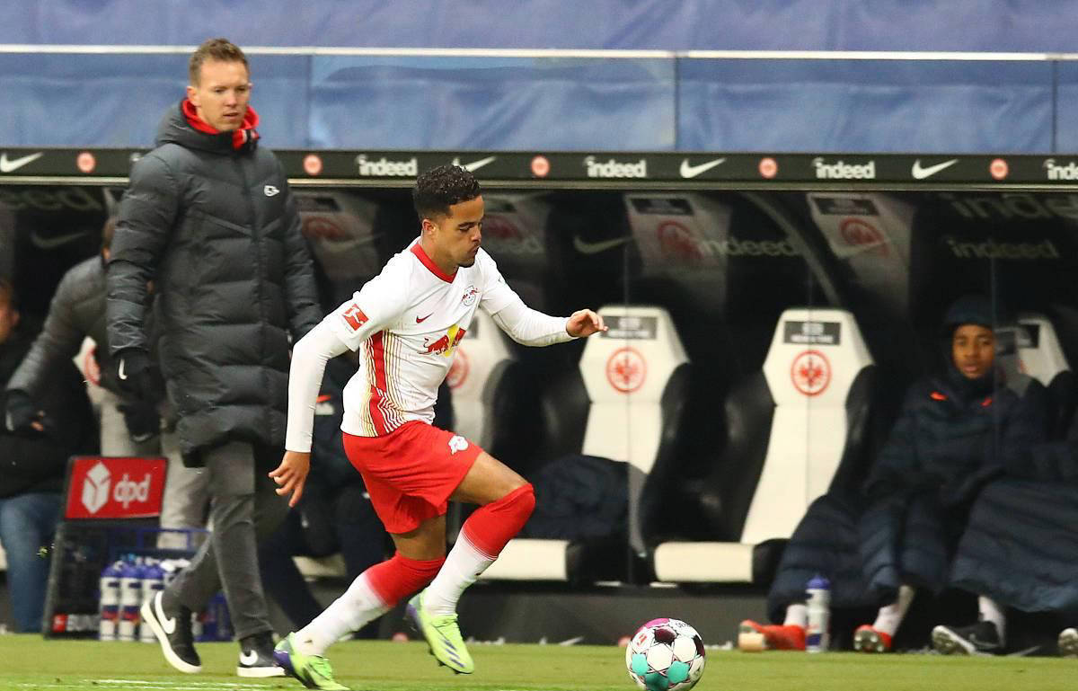 施图加特客场失分，遭遇两连败的简单介绍