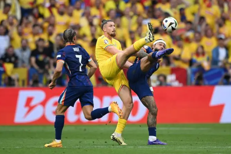 荷兰完胜法国，本泽马送出助攻