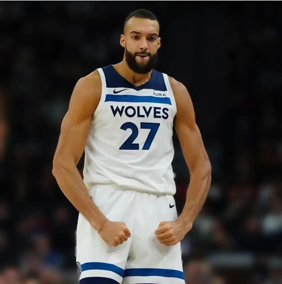 独行侠翻盘76人，戈贝尔爆发神勇