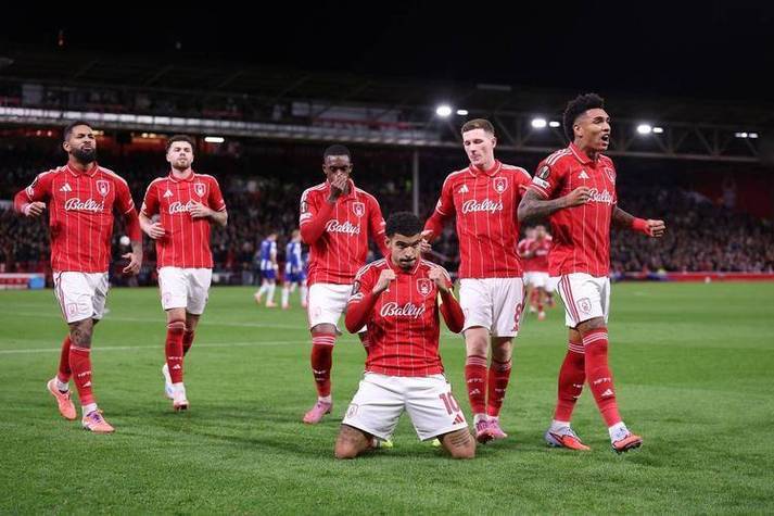 关于欧洲国家杯赛十面埋伏，胜负悬念让人屏息以待的信息