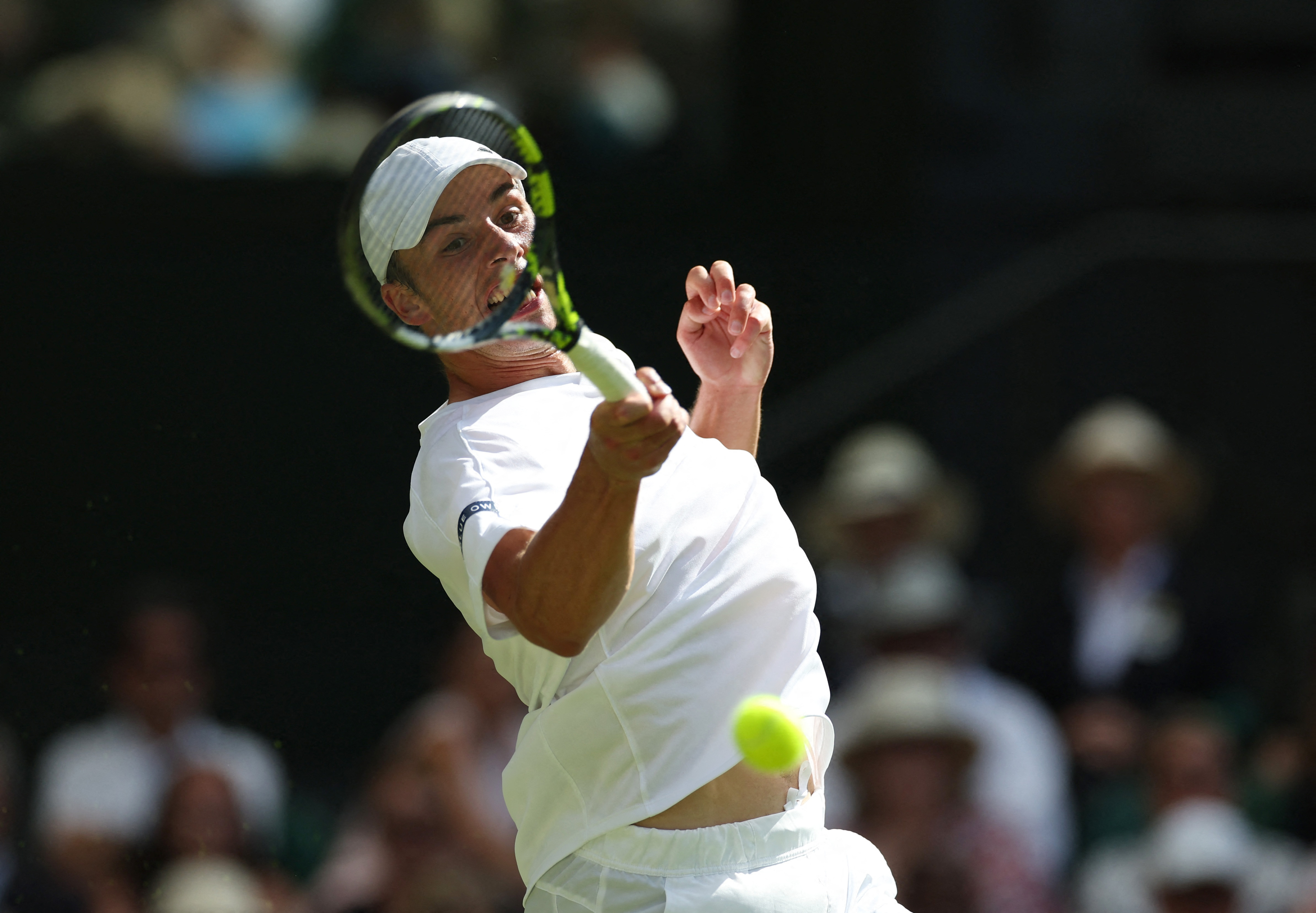 包含澳大利亚网球队逆转美国网球队，阿尔卡拉斯绝境逆转的词条