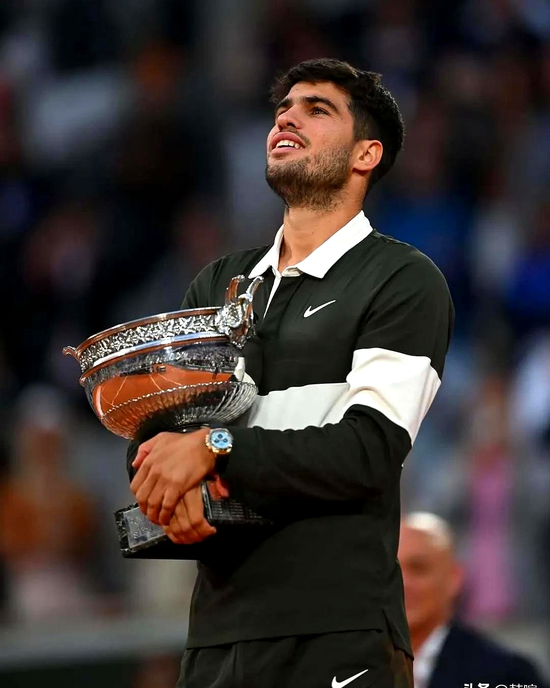 包含澳大利亚网球队逆转美国网球队，阿尔卡拉斯绝境逆转的词条