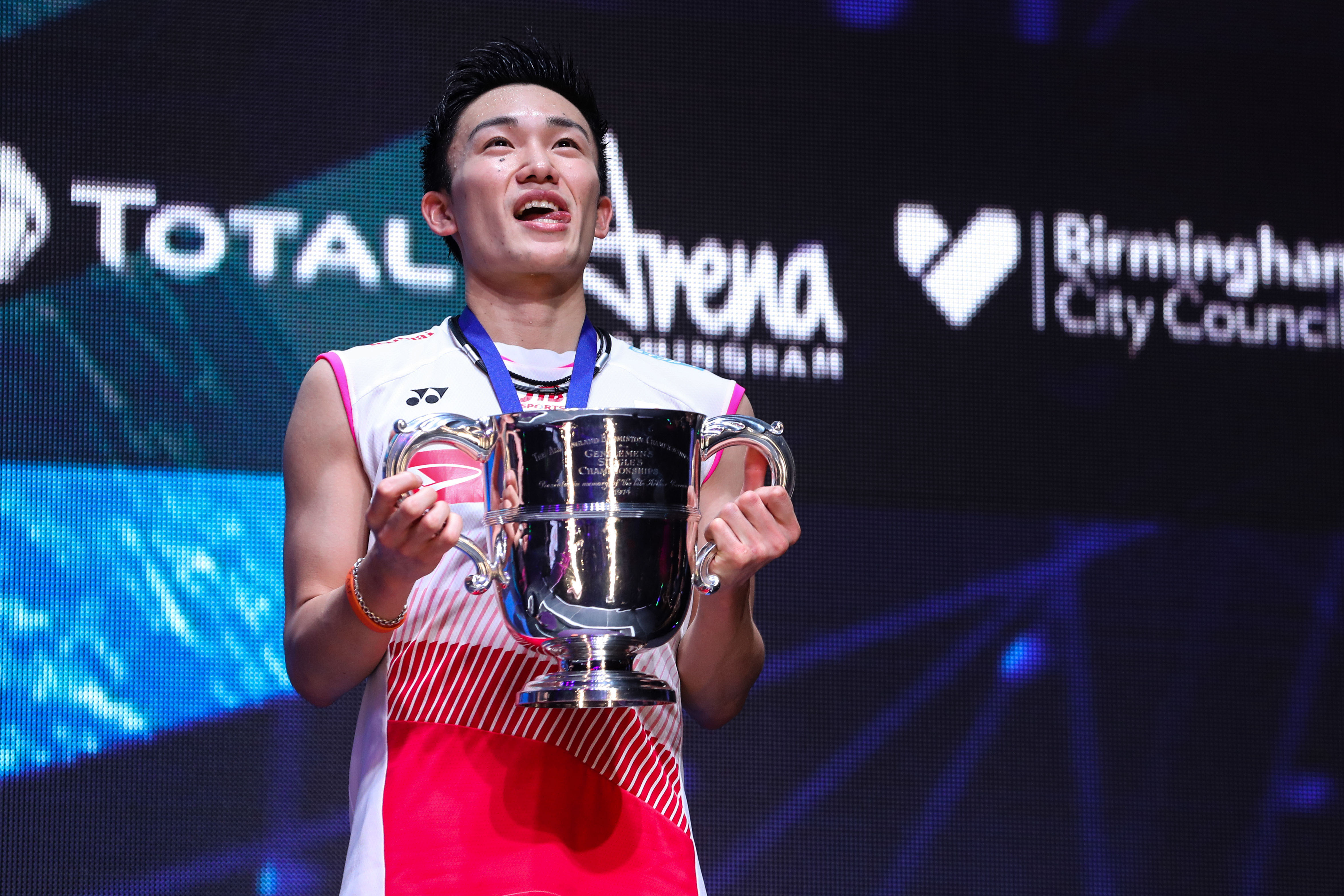 关于英格兰羽毛球队完胜泰国羽毛球队，桃田贤斗制霸全场的信息