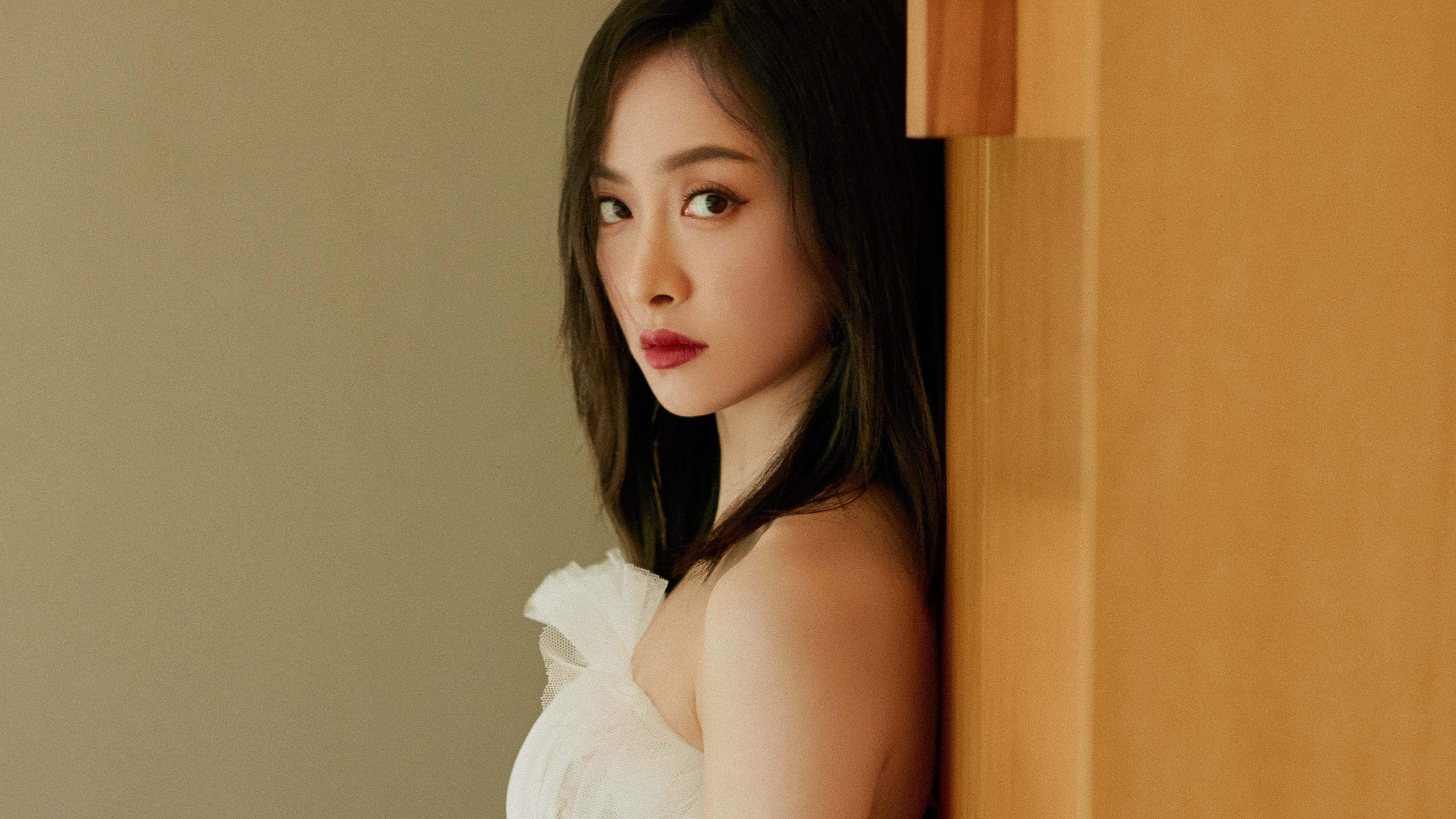 赛道新王诞生，F1新赛季揭幕战之夜，马丁内利压制级发挥点燃巴林