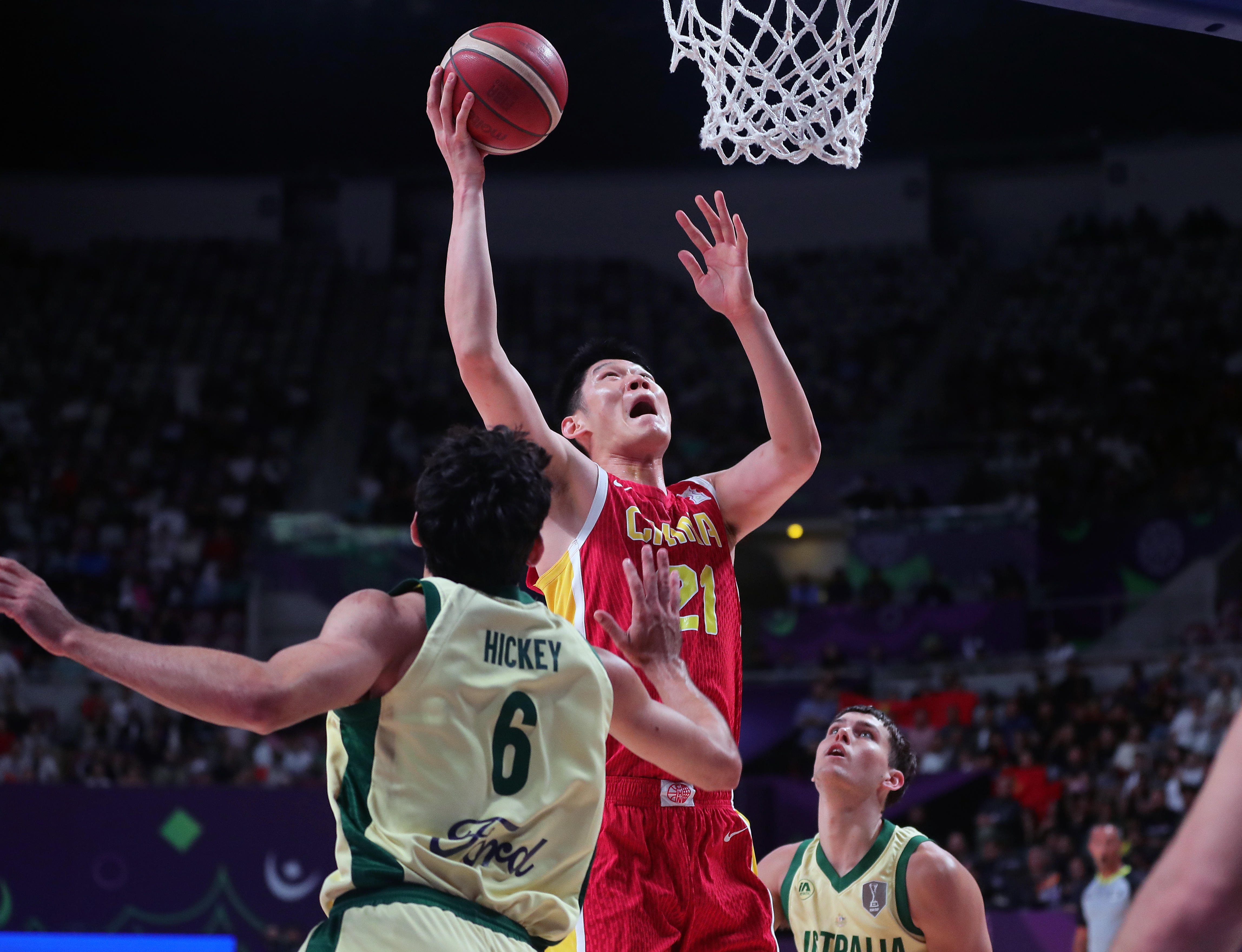 中国篮球联赛新赛季备战氛围浓烈，球员努力的简单介绍